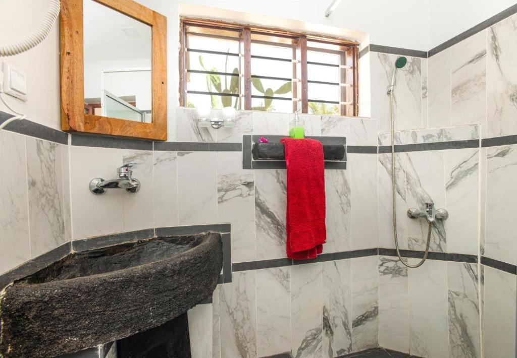 קיוונגווה Seashore Beach Hotel מראה חיצוני תמונה