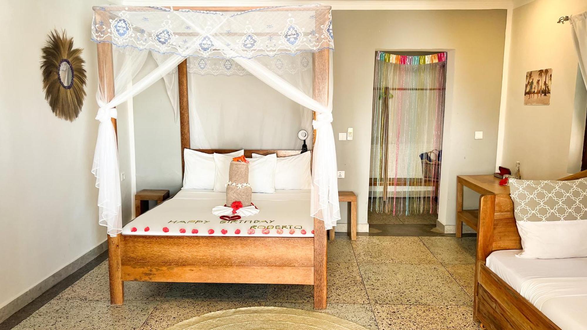 קיוונגווה Seashore Beach Hotel מראה חיצוני תמונה