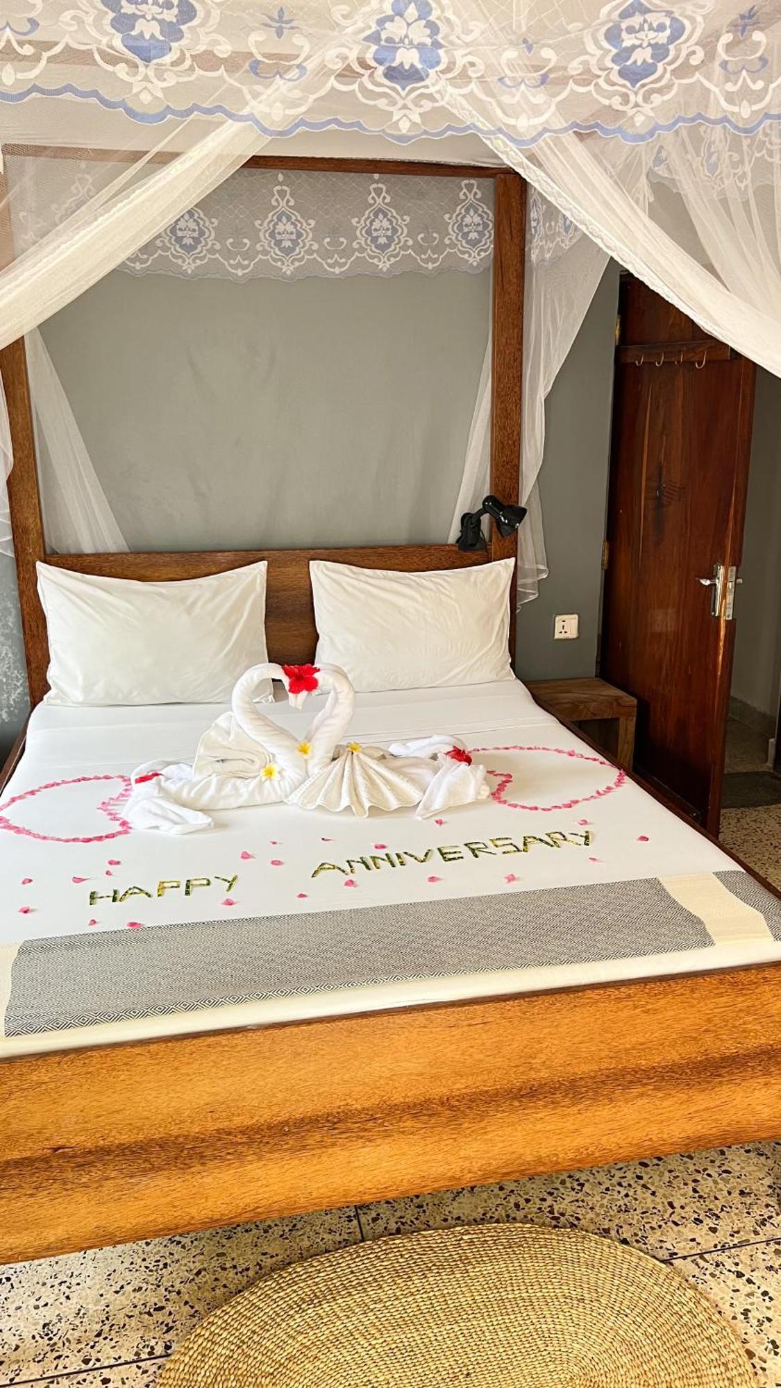 קיוונגווה Seashore Beach Hotel מראה חיצוני תמונה