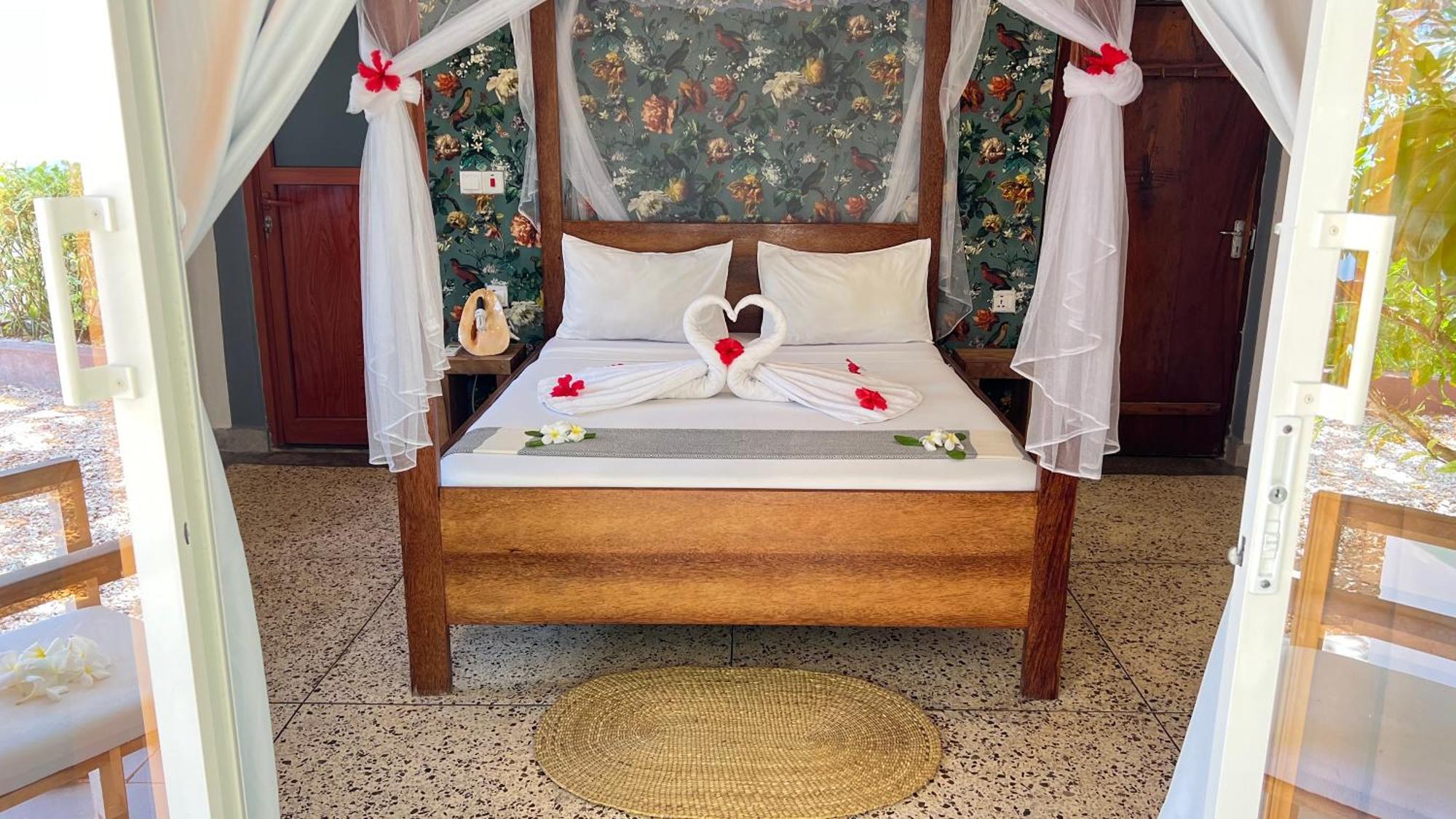 קיוונגווה Seashore Beach Hotel מראה חיצוני תמונה